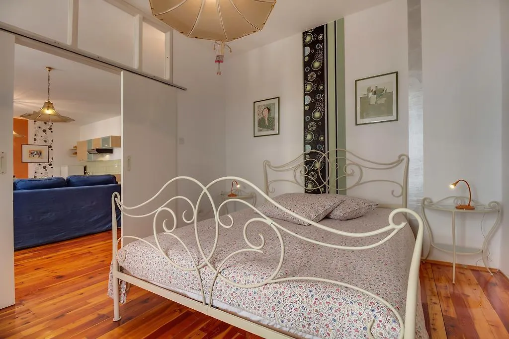 Apartments Mandarina Mali Lošinj
